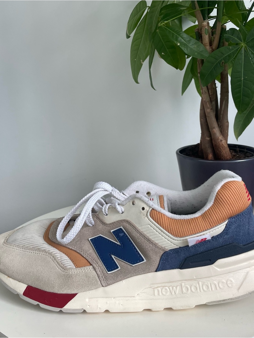 Men Size 13 New Balance 997H Mens Tan Beige Blue Corduroy Suede Shoes